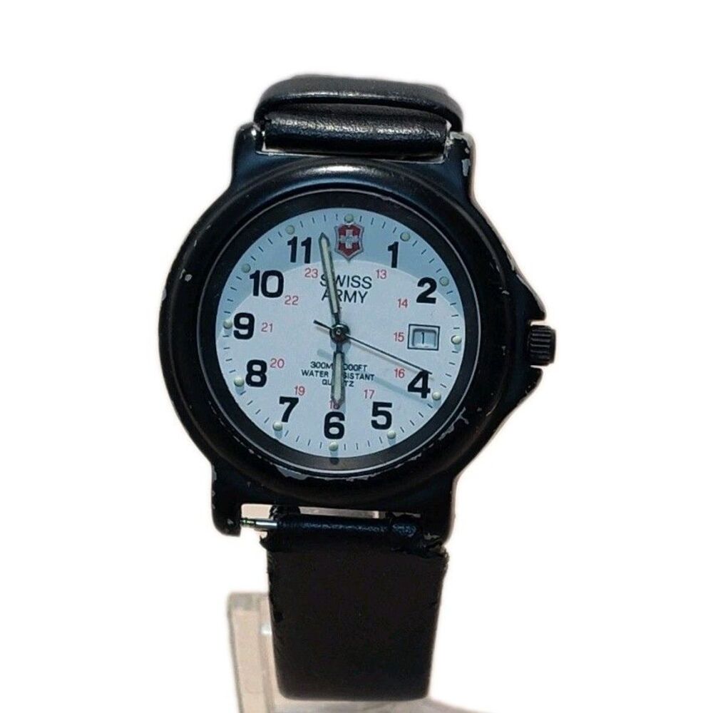 Swiss Army Wenger Heritage‎ Men's Watch 40mm White Dial Leather Date Swiss